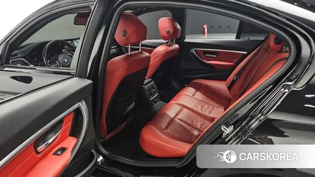 BMW 3 Series (F30) 2018 Черный из Кореи, фото 3