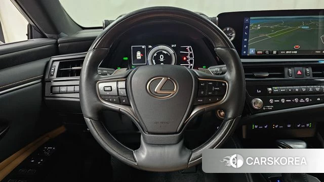 Lexus ES300h 7th generation 2022 Серый из Кореи, фото 3
