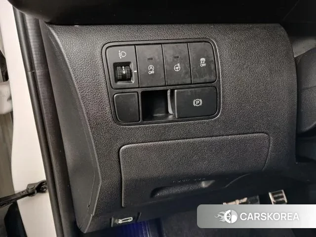 Hyundai Staria 2021 Белый из Кореи, фото 3