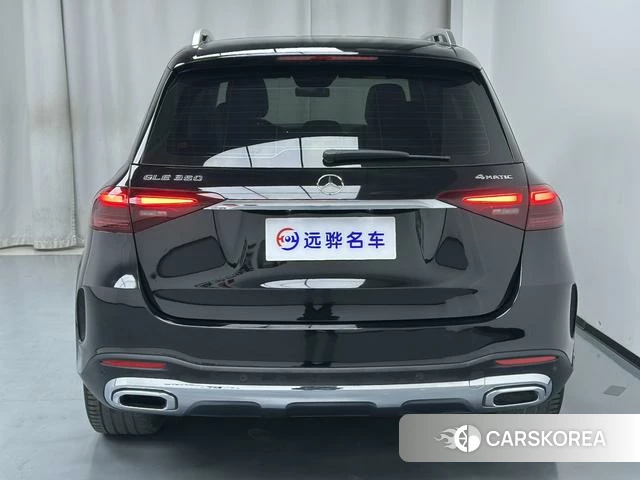 Mercedes-Benz GLE (import) 2023 Черный из Китая, фото 3