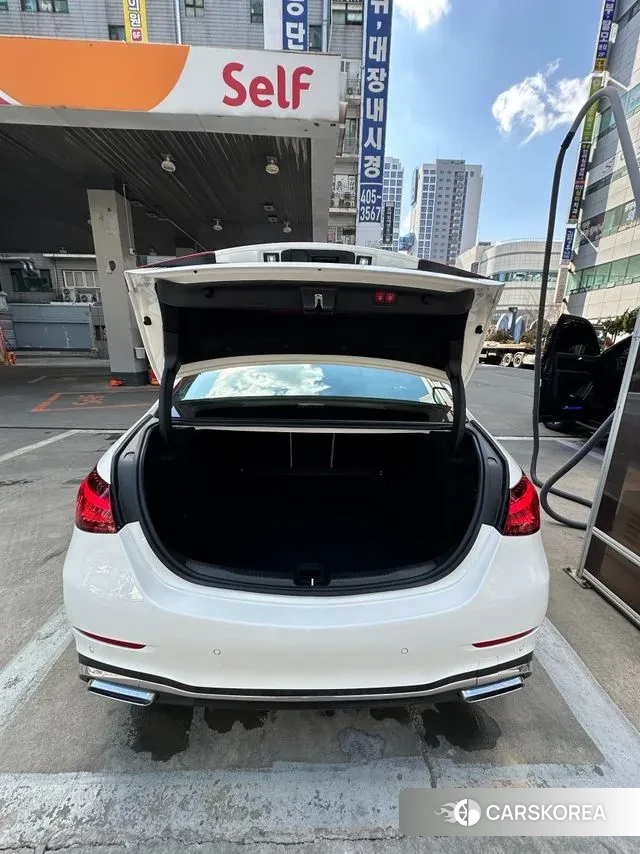 Mercedes-Benz C-Class W205 2023 Белый из Кореи, фото 3