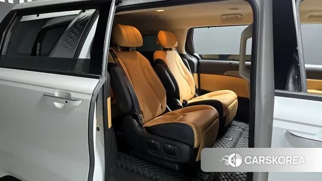 Kia Carnival 4th generation 2023 Белый из Кореи, фото 3