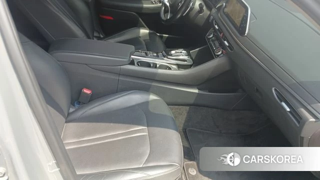 Hyundai Sonata (DN8) 2019 Серебристо-серый из Кореи, фото 3