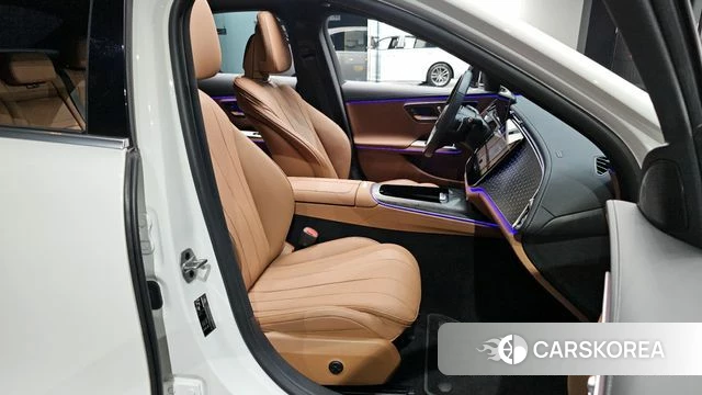 Mercedes-Benz E-Class W214 2024 Белый из Кореи, фото 3