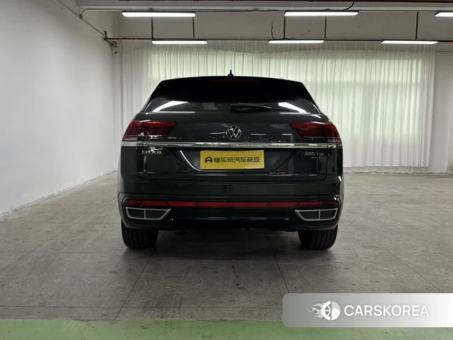 Volkswagen Tourang 2022 Темно-серый из Китая, фото 3
