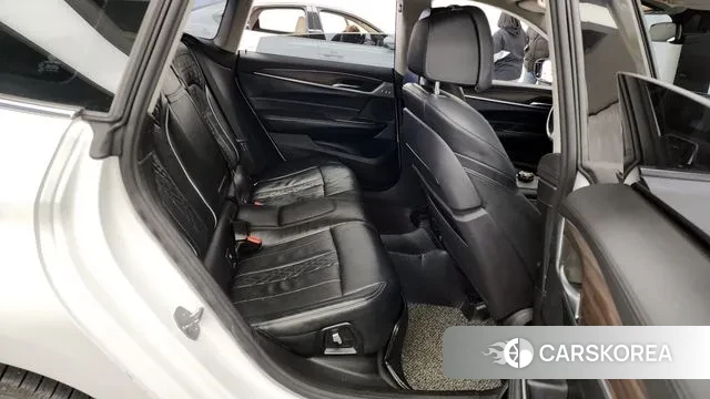 BMW 6 Series GT (G32) 2018 Белый из Кореи, фото 3