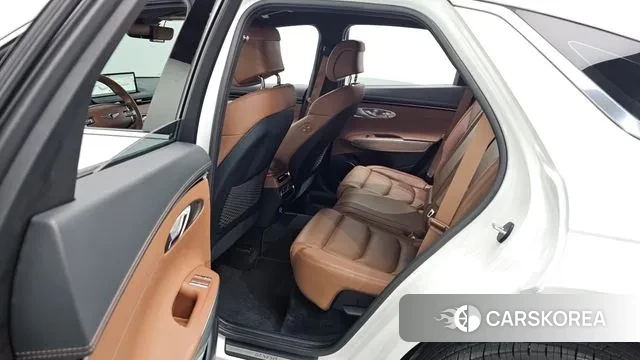 Genesis GV70 2023 Белый из Кореи, фото 3