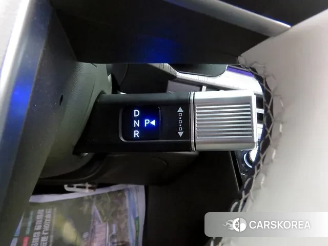 Hyundai Santa Fe (MX5) 2024 Серый из Кореи, фото 3