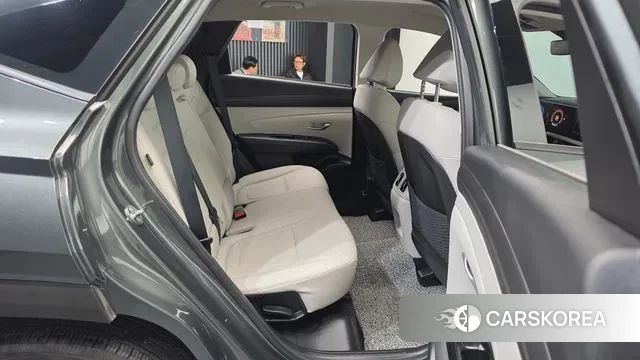 Hyundai The New Tucson (NX4) 2024 Темно-зеленый из Кореи, фото 3