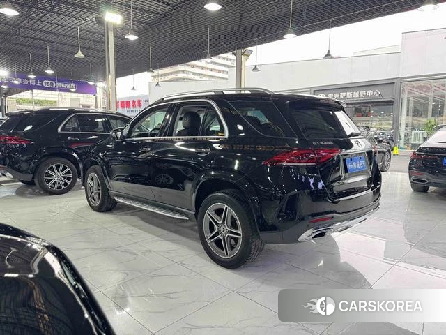 Mercedes-Benz GLE (import) 2021 Черный из Китая, фото 3