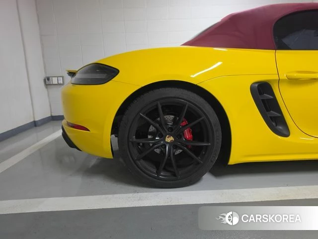 Porsche 718 Boxster 2019 Желтый из Кореи, фото 3