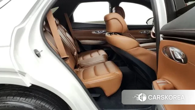 Genesis GV70 2023 Белый из Кореи, фото 3