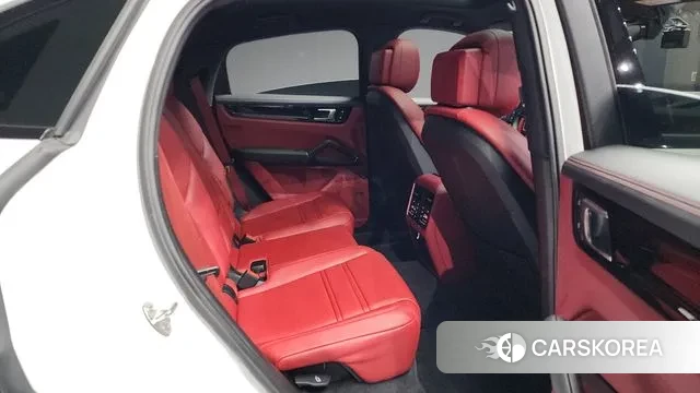 Porsche Cayenne (PO536) 2023 Белый из Кореи, фото 3