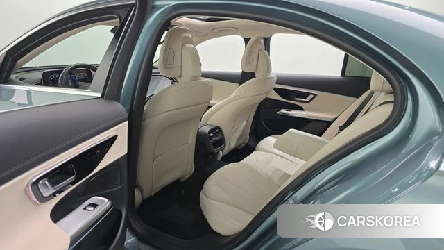 Mercedes-Benz E-Class W214 2025 Синий нефрит из Кореи, фото 3