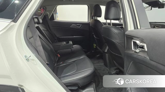 Kia Sportage 5th Generation 2022 Белый из Кореи, фото 3