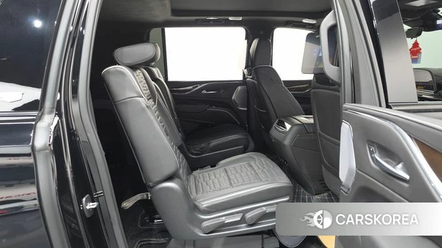 Cadillac Escalade 5th Generation 2023 Черный из Кореи, фото 3