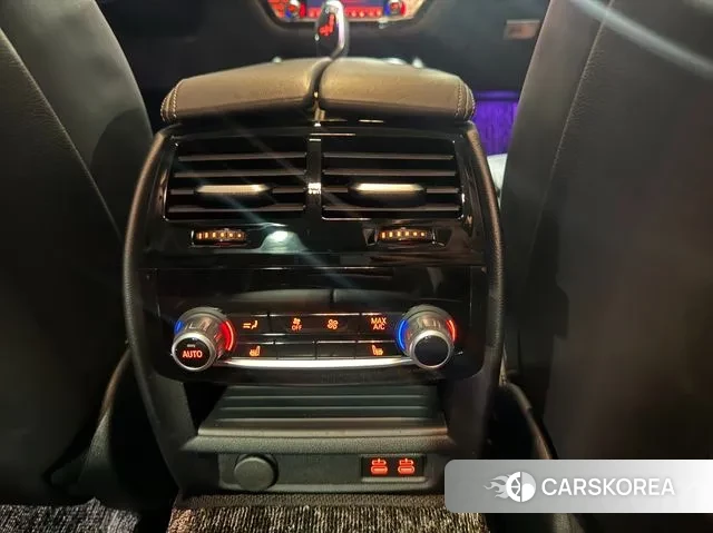 BMW 5 Series (G30) 2023 Белый из Кореи, фото 3