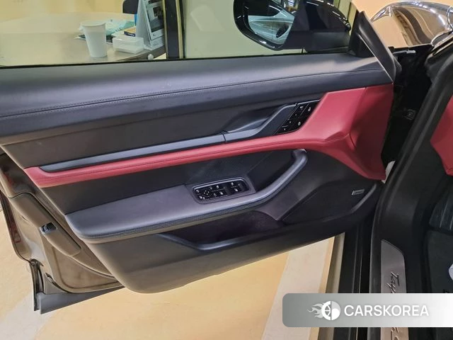 Porsche Taycan 2020 Черный из Кореи, фото 3