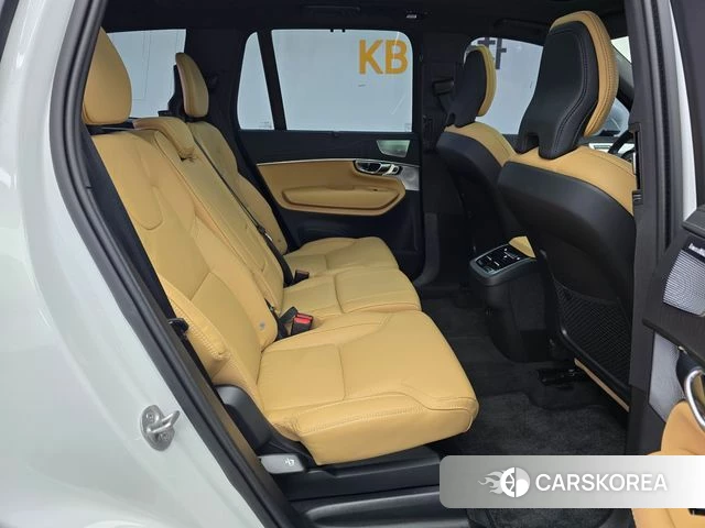Volvo XC90 second Generation 2025 Белый из Кореи, фото 3