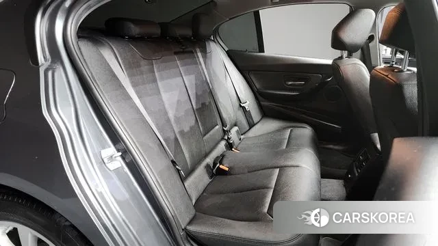 BMW 3 Series (F30) 2018 Серый из Кореи, фото 3