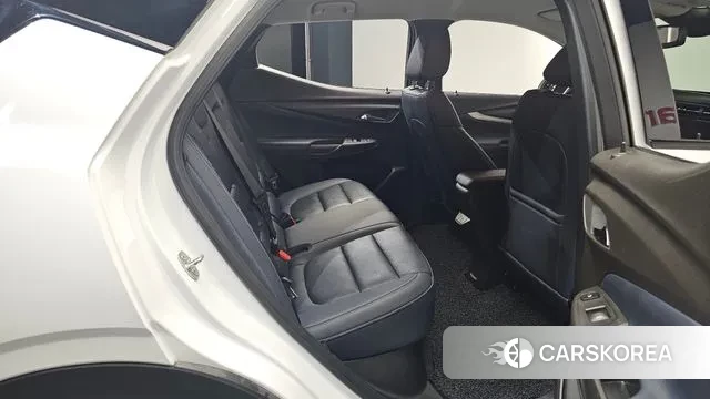 Chevrolet (GM Daewoo) Bolt EUV 2023 Белый из Кореи, фото 3