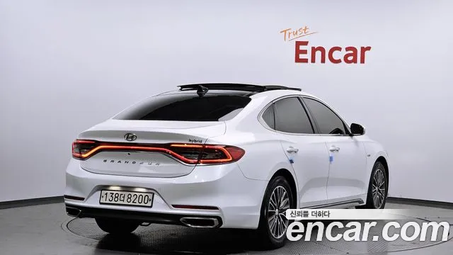 Hyundai Grandeur IG Hybrid 2018 Белый из Кореи, фото 3