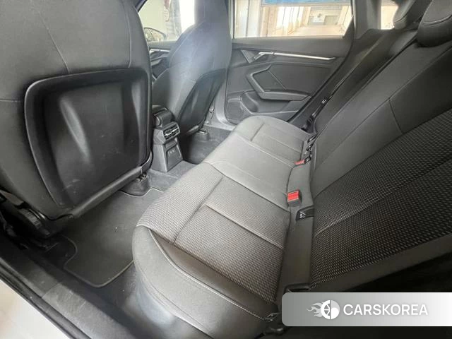 Audi A3 2024 Белый из Китая, фото 3
