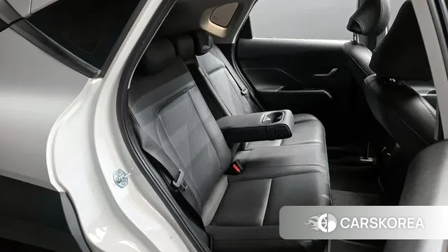 Hyundai Kona (SX2) 2023 Белый из Кореи, фото 3