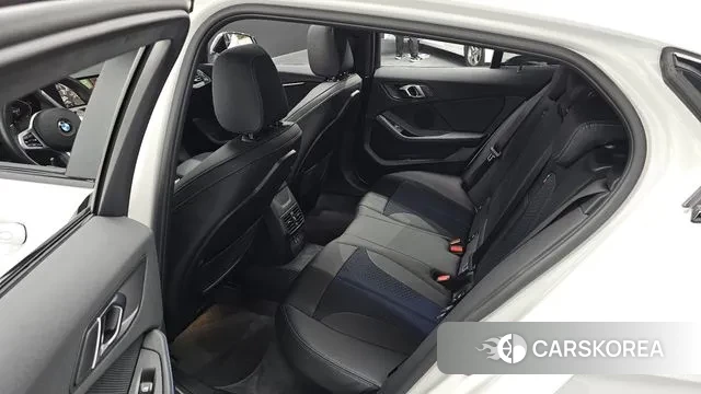 BMW 1 Series (F40) 2024 Белый из Кореи, фото 3