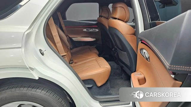 Genesis GV70 2024 Белый из Кореи, фото 3