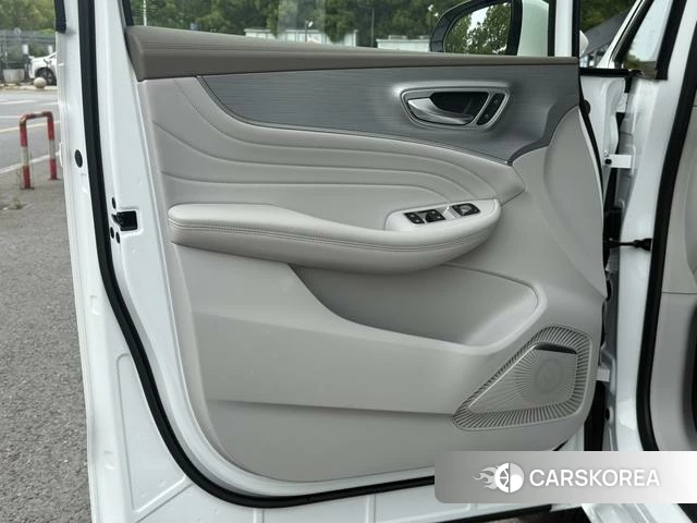 Roewe iMAX8 DMH 2025 Белый из Китая, фото 3