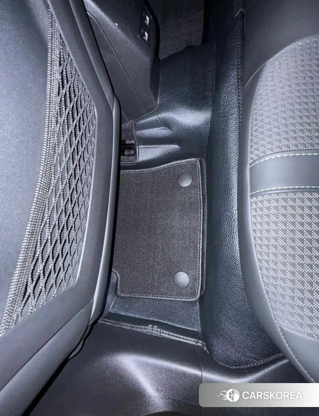 Peugeot e-208 second Generation 2022 Черный из Кореи, фото 3