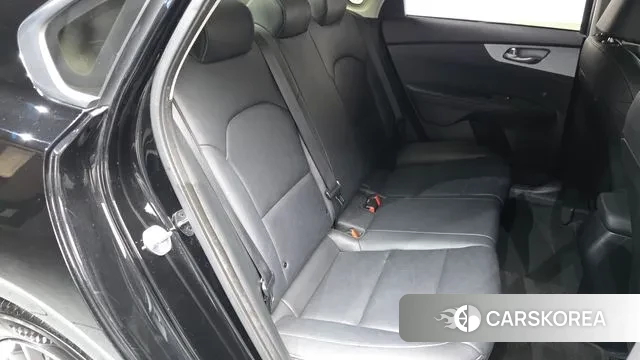 Kia The New K3 2nd generation 2022 Черный из Кореи, фото 3