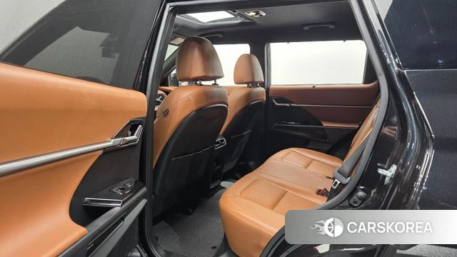 Ssangyong Torres 2024 Черный из Кореи, фото 3