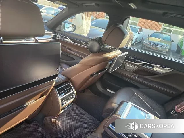 BMW 7 Series (G11) 2020 Серый из Кореи, фото 3