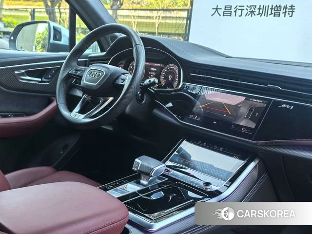 Audi SQ7 2024 Серебристо-серый из Китая, фото 3
