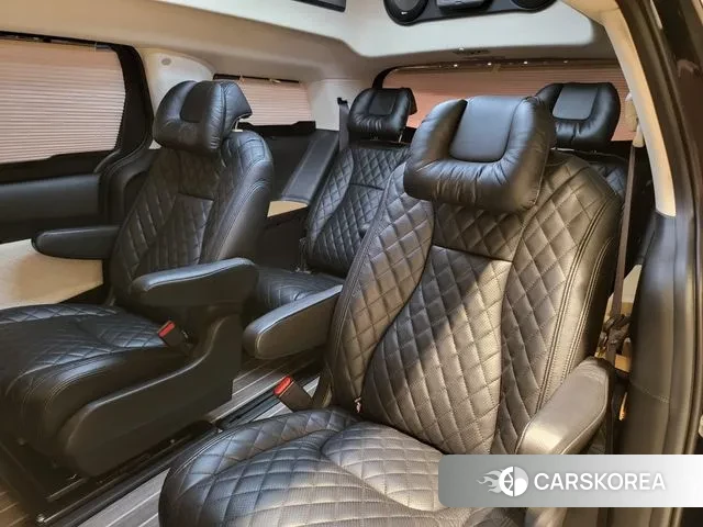 Kia Carnival 4th generation 2023 Черный из Кореи, фото 3