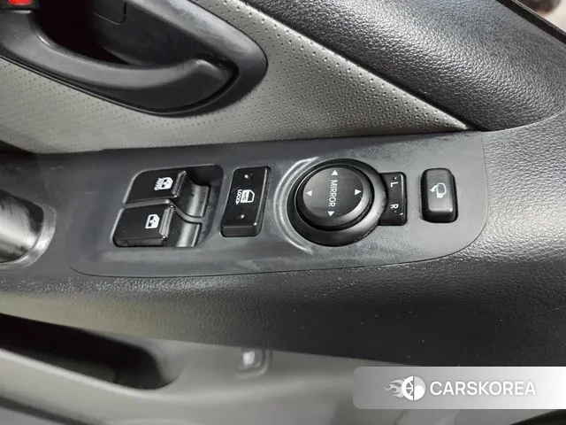 Hyundai The New Grand Starex 2019 Белый из Кореи, фото 3