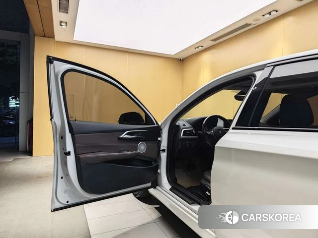 BMW 1 series 2021 Белый из Китая, фото 3