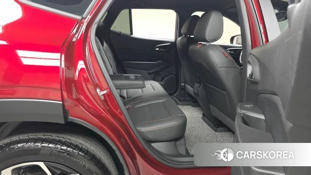 Chevrolet (GM Daewoo) Trax Crossover 2023 Красный из Кореи, фото 3