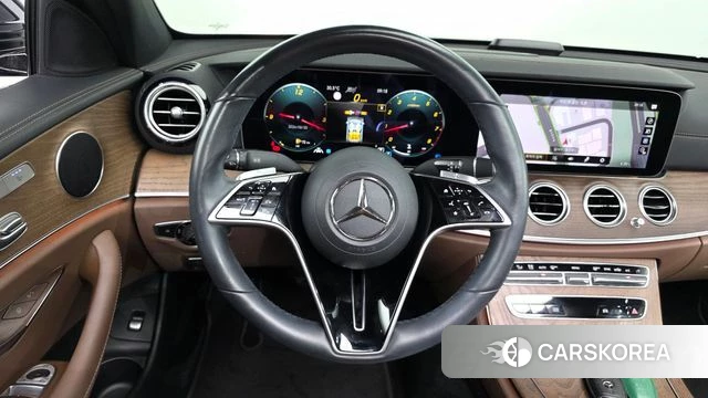 Mercedes-Benz E-Class W213 2022 Черный из Кореи, фото 3