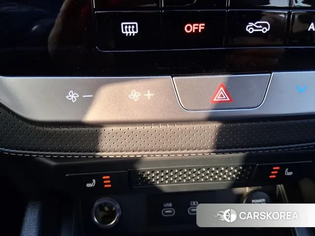 Ssangyong Musso Sports 2nd Generation 2025 Красный из Кореи, фото 3