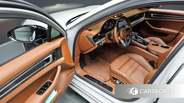 Porsche Panamera (971) 2020 Серебристо-серый из Кореи, фото 3