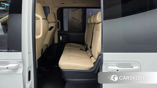 Hyundai Staria 2024 Белый из Кореи, фото 3