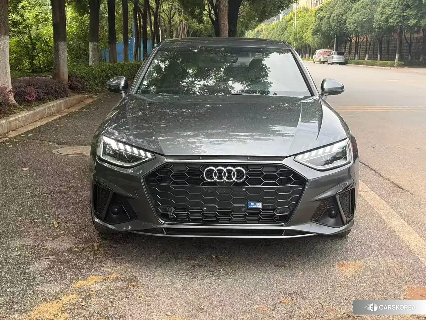 Audi A4L 2021 Silver/gray из Китая, фото 3