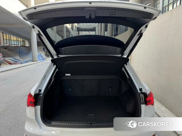 Audi Q3 2022 Белый из Китая, фото 3