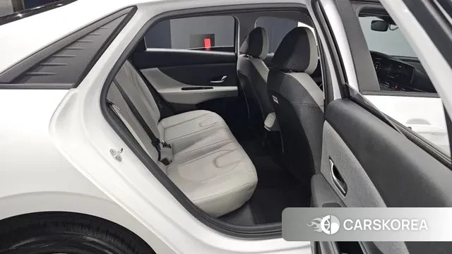 Hyundai Avante (CN7) 2021 Белый из Кореи, фото 3