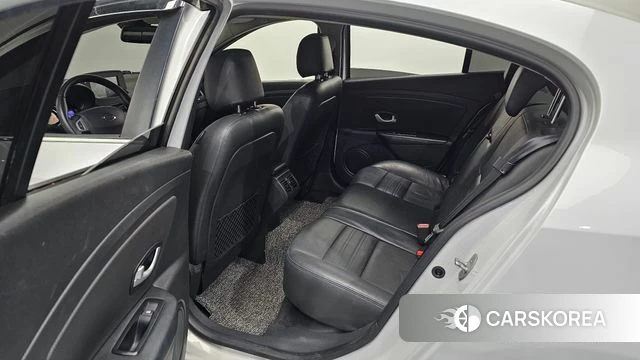 Renault Korea (Samsung) SM3 Z.E. 2020 Белый из Кореи, фото 3