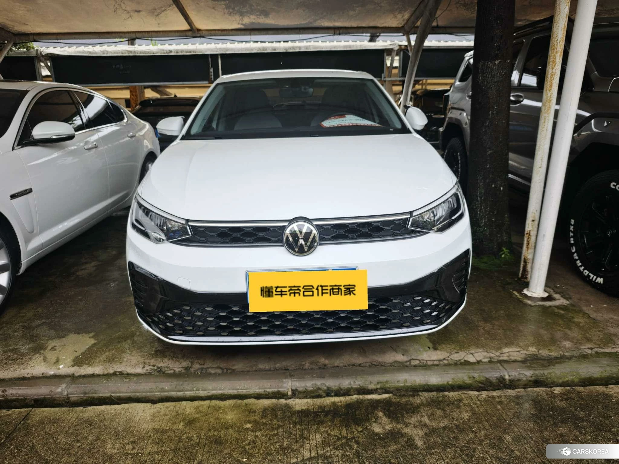 Volkswagen Lavida 2024 Белый из Китая, фото 3