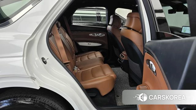 Genesis GV70 2023 Белый из Кореи, фото 3